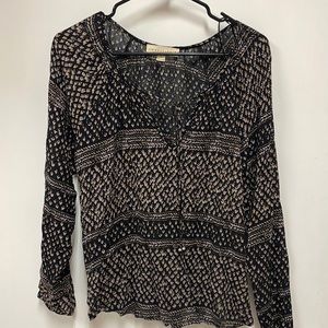 Love stitch small blouse